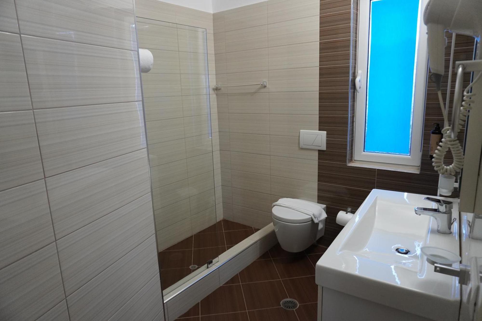 Hotel Agel Saranda Szoba fotó